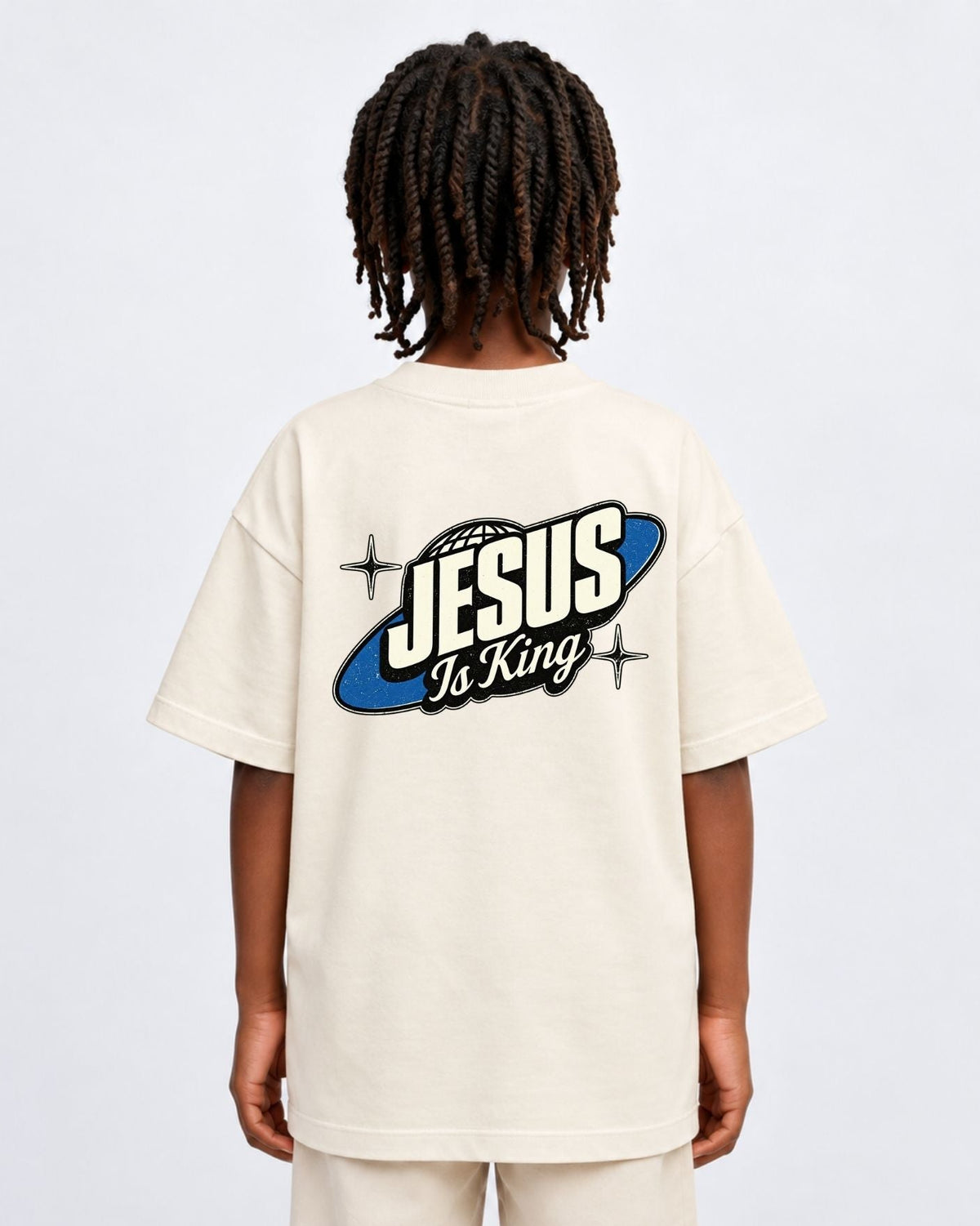 Camiseta Oversized Infantil “JESUS IS KING”