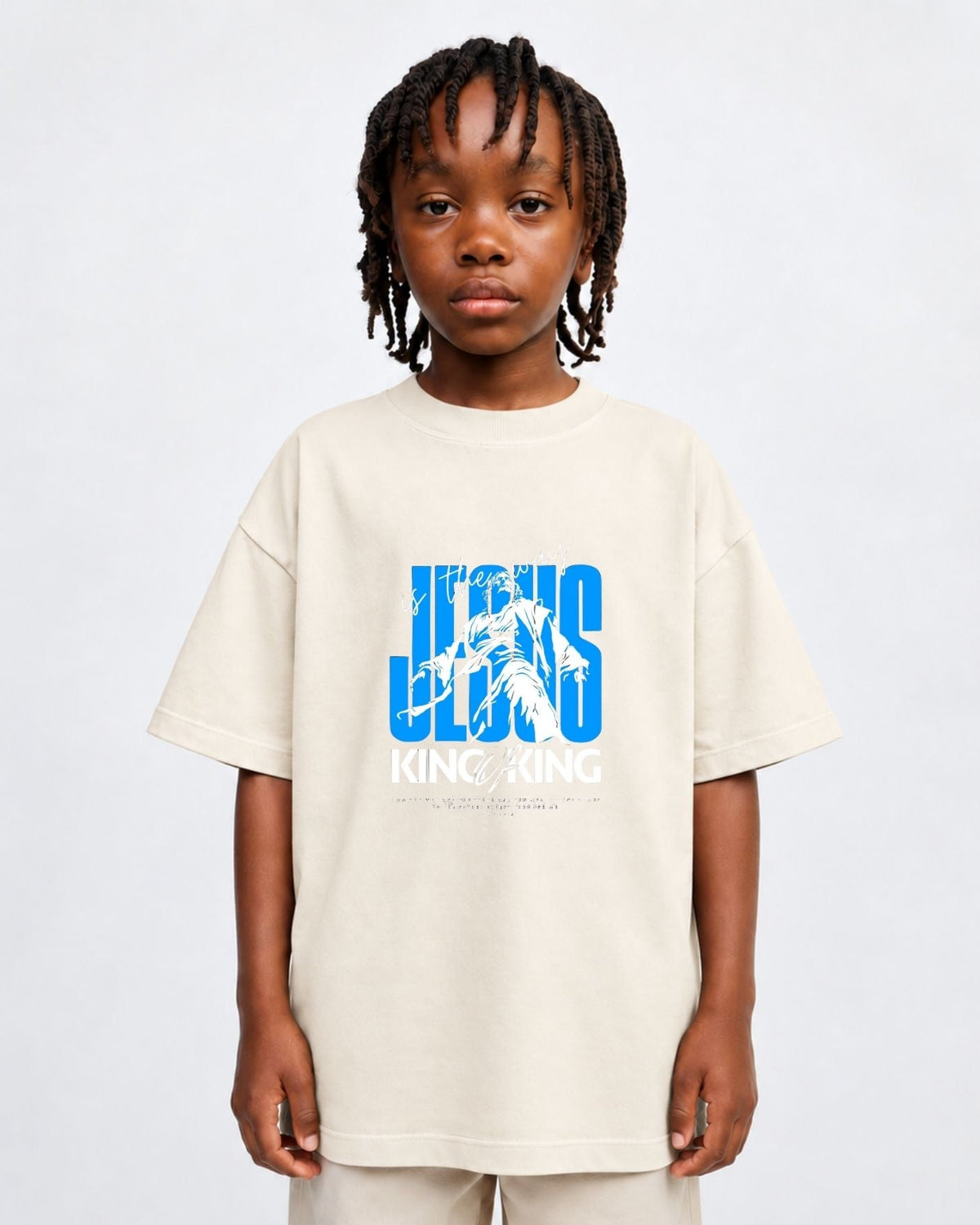 Camiseta Oversized Infantil “JESUS KINGofKING”