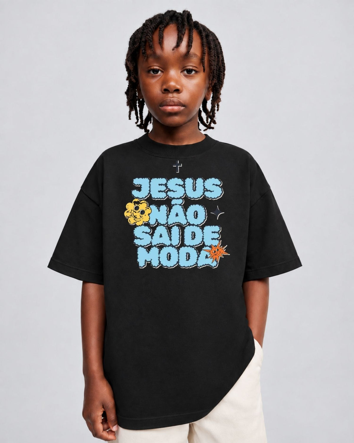 Camiseta Oversized Infantil “JESUS NÃO SAI DE MODA”