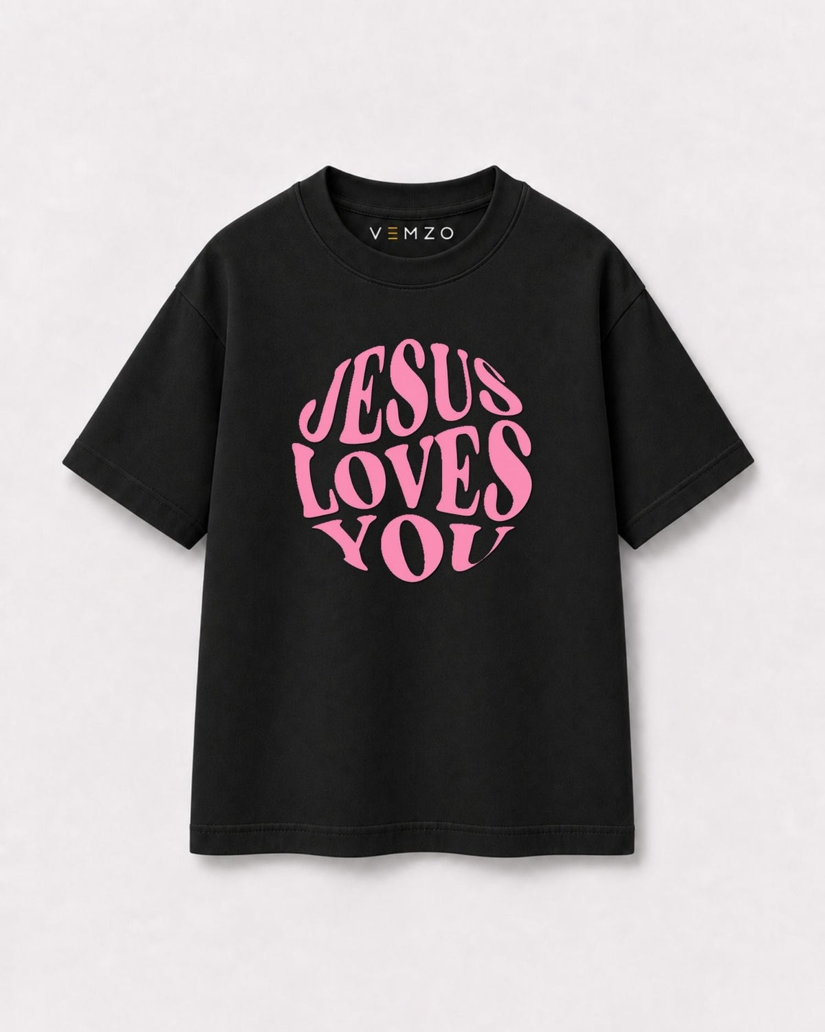 Camiseta Oversized Infantil “JESUS LOVES YOU”